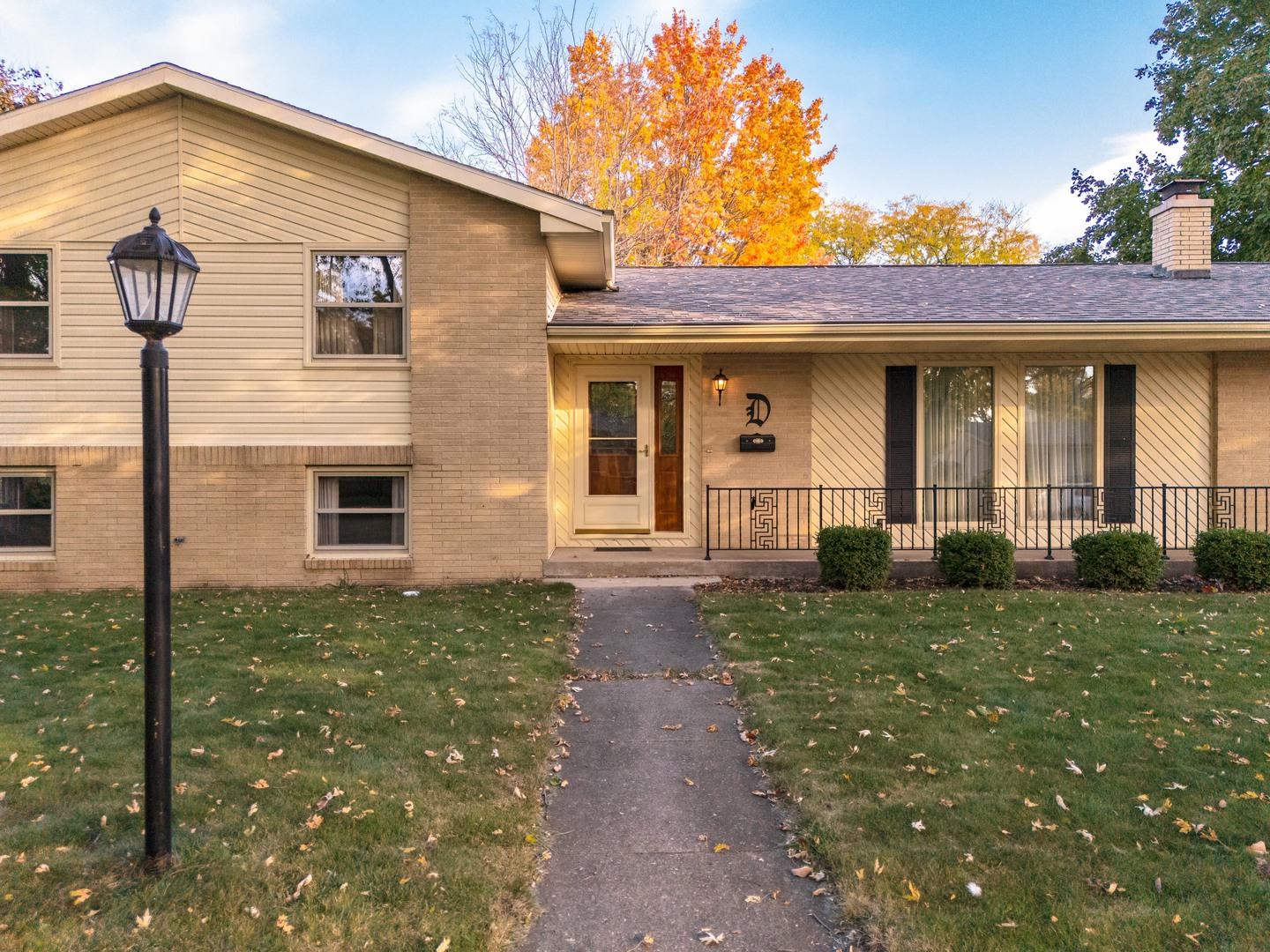 11 Manor Drive Pontiac, IL 61764 - Photo 45 of 45 a front view of a house with garden