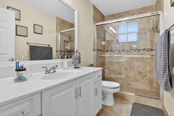 $4,400 | 495 Carrington Lane, Weston, FL 33326