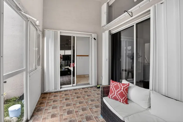 $4,400 | 495 Carrington Lane, Weston, FL 33326