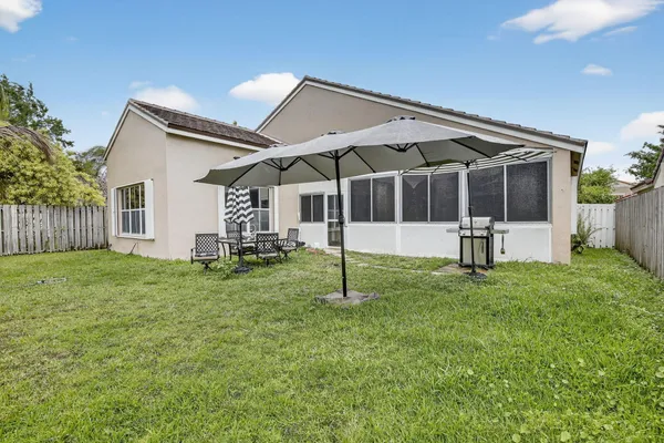 $4,400 | 495 Carrington Lane, Weston, FL 33326