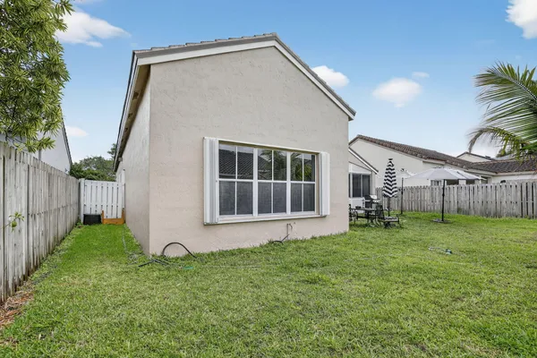 $4,400 | 495 Carrington Lane, Weston, FL 33326