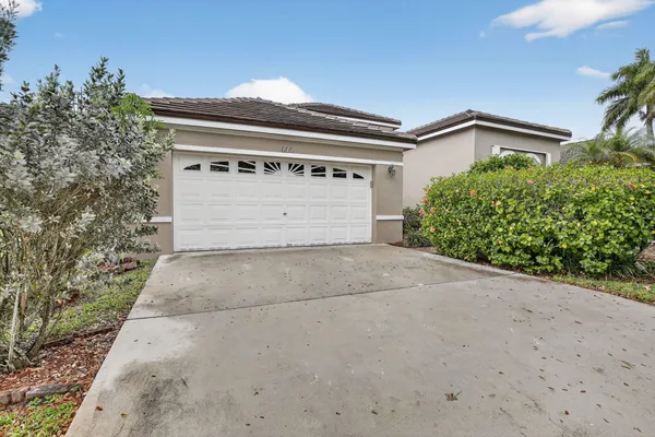 $4,400 | 495 Carrington Lane, Weston, FL 33326