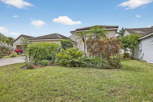 $4,400 | 495 Carrington Lane, Weston, FL 33326