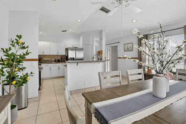 $4,400 | 495 Carrington Lane, Weston, FL 33326