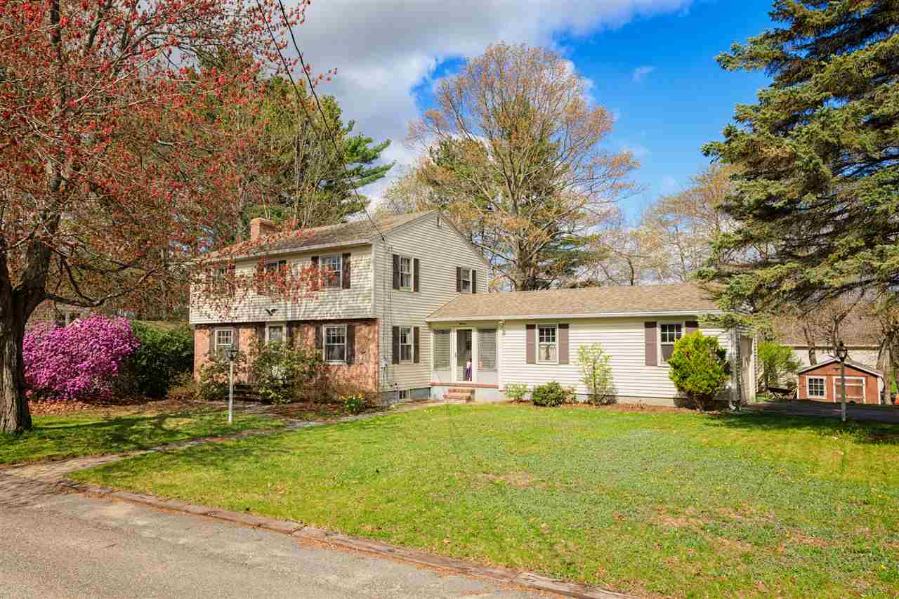 11 Anita Street Rochester, NH 03867 - Photo 2 of 26