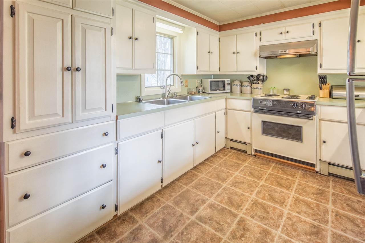 11 Anita Street Rochester, NH 03867 - Photo 8 of 26