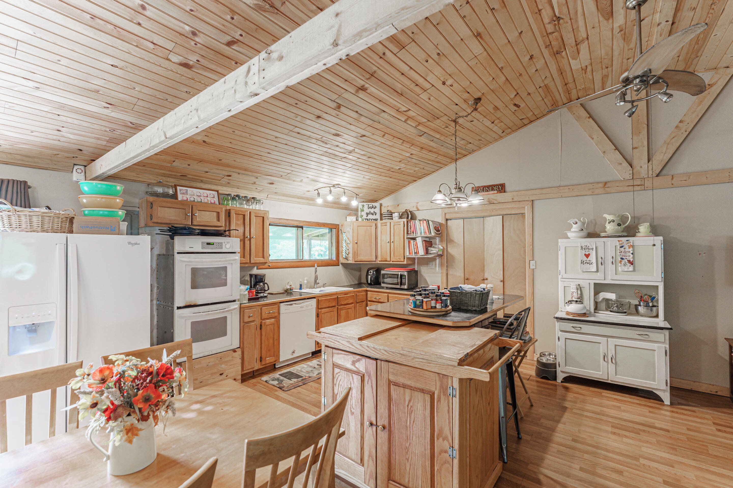 2536 Pine Grove Road Winfield, TN 37892 - Photo 6 of 17 _DSC0572-HDR
