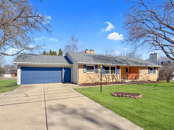 $235,000 | 1734 West Stephenson Street, Freeport, IL 61032