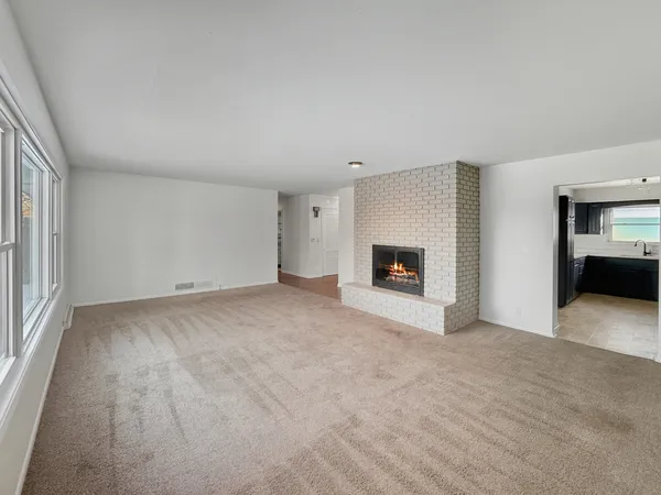 $235,000 | 1734 West Stephenson Street, Freeport, IL 61032