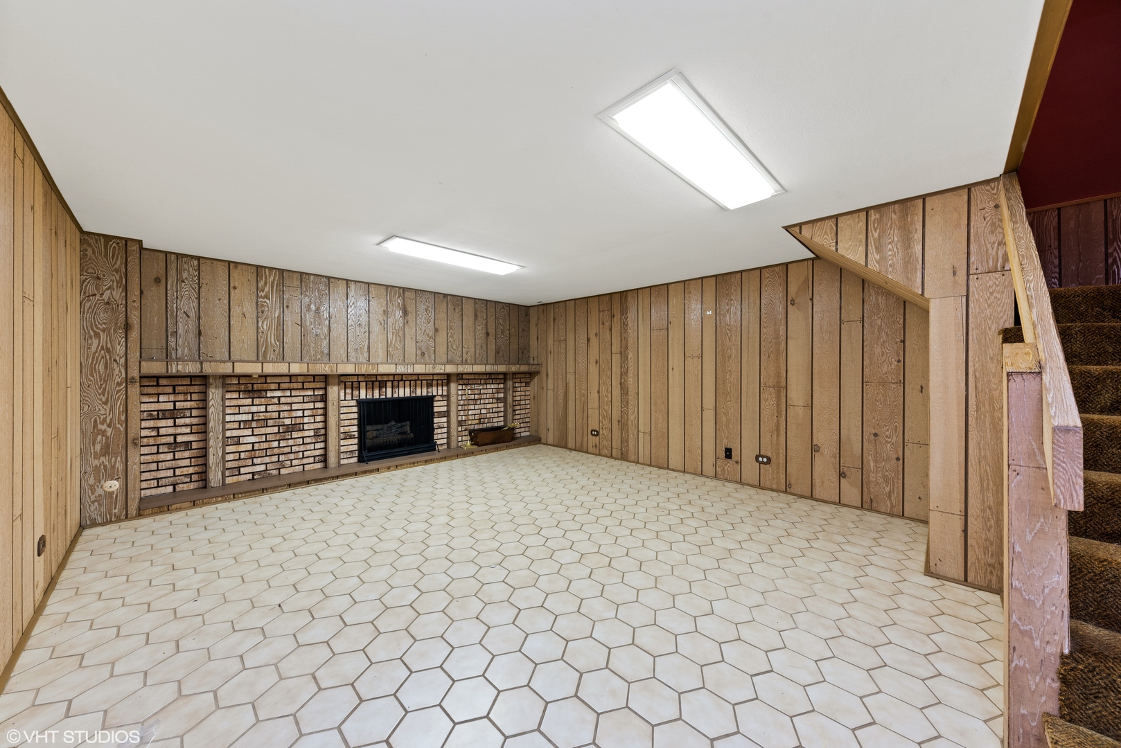 3100 Techny Road Northbrook, IL 60062 - Photo 24 of 28 a view of an empty room with wooden floor