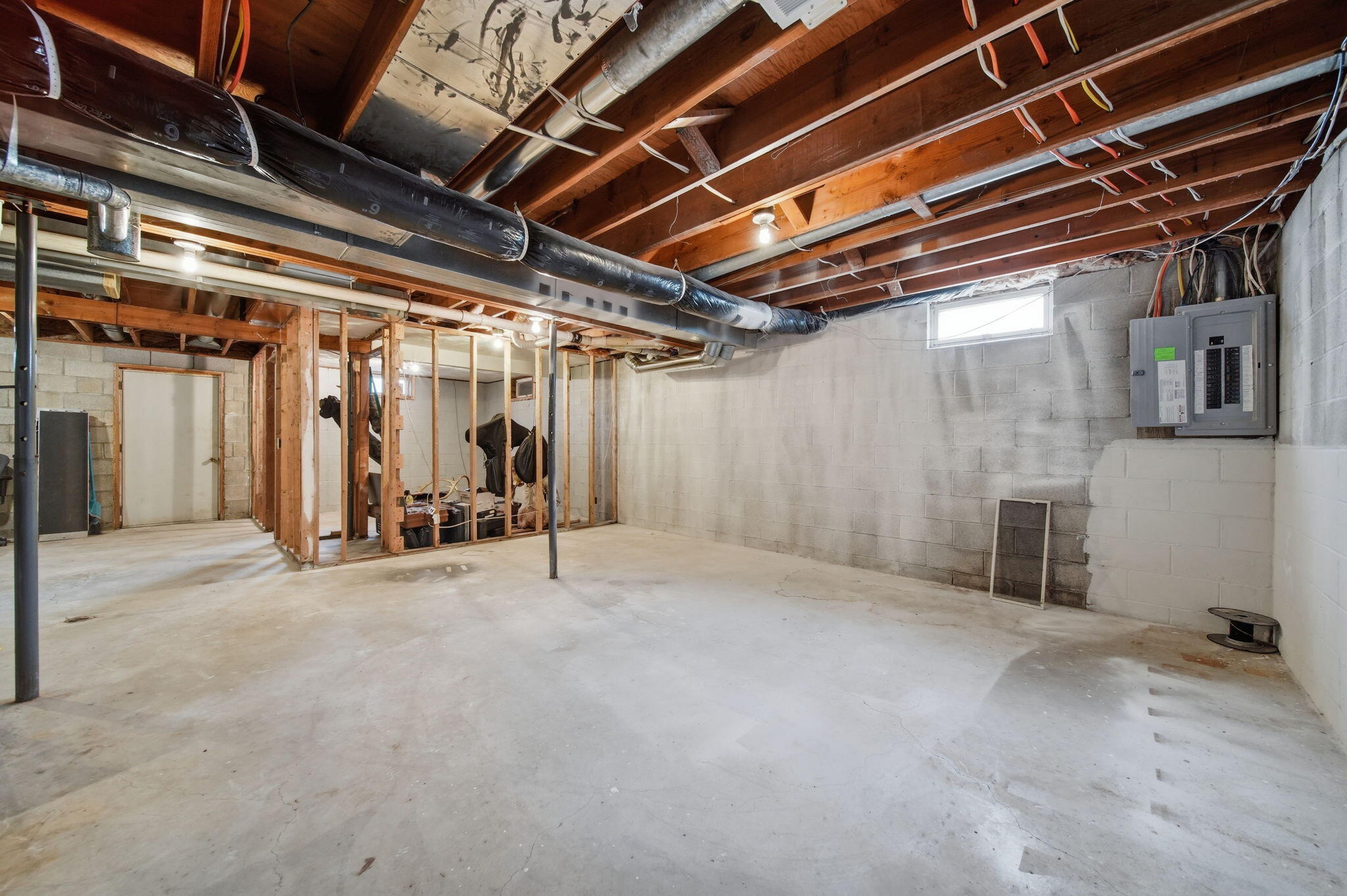 755 South Smith Road Eaton Rapids, MI 48827 - Photo 39 of 79 Basement