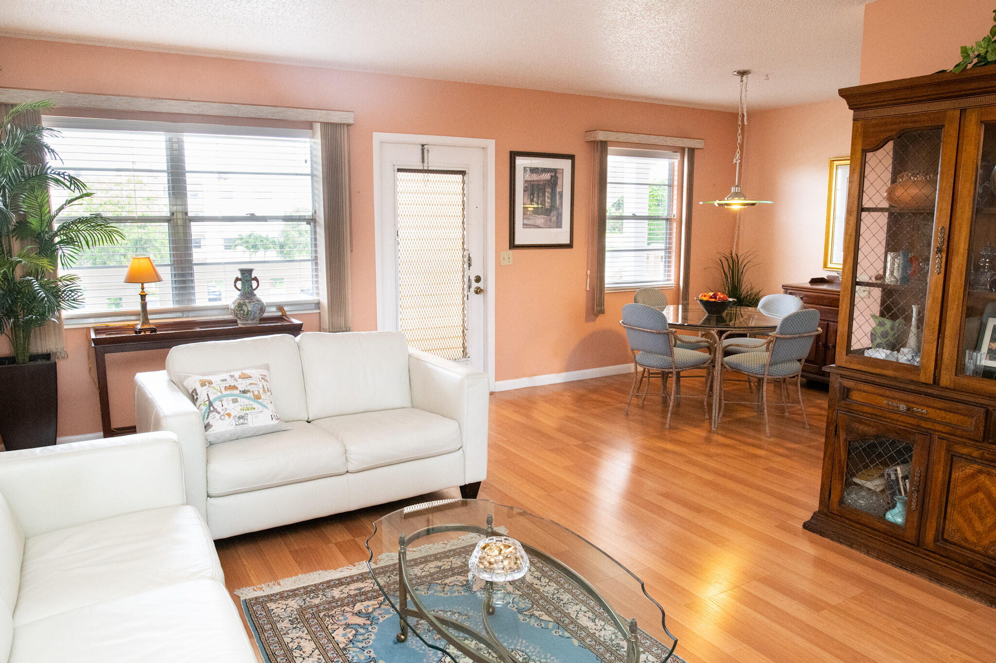 3034 Guildford East Boca Raton, FL 33434 - Photo 5 of 28 DSC_8095