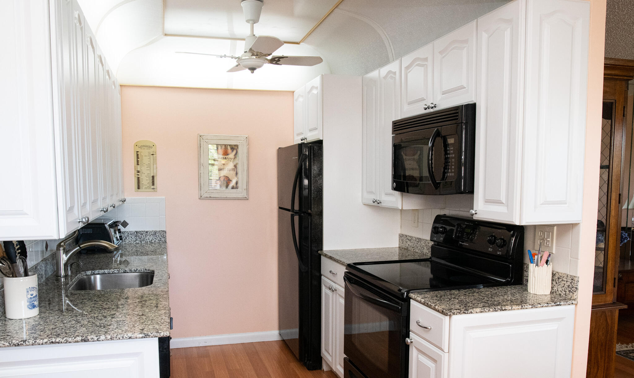 3034 Guildford East Boca Raton, FL 33434 - Photo 9 of 28 DSC_8082