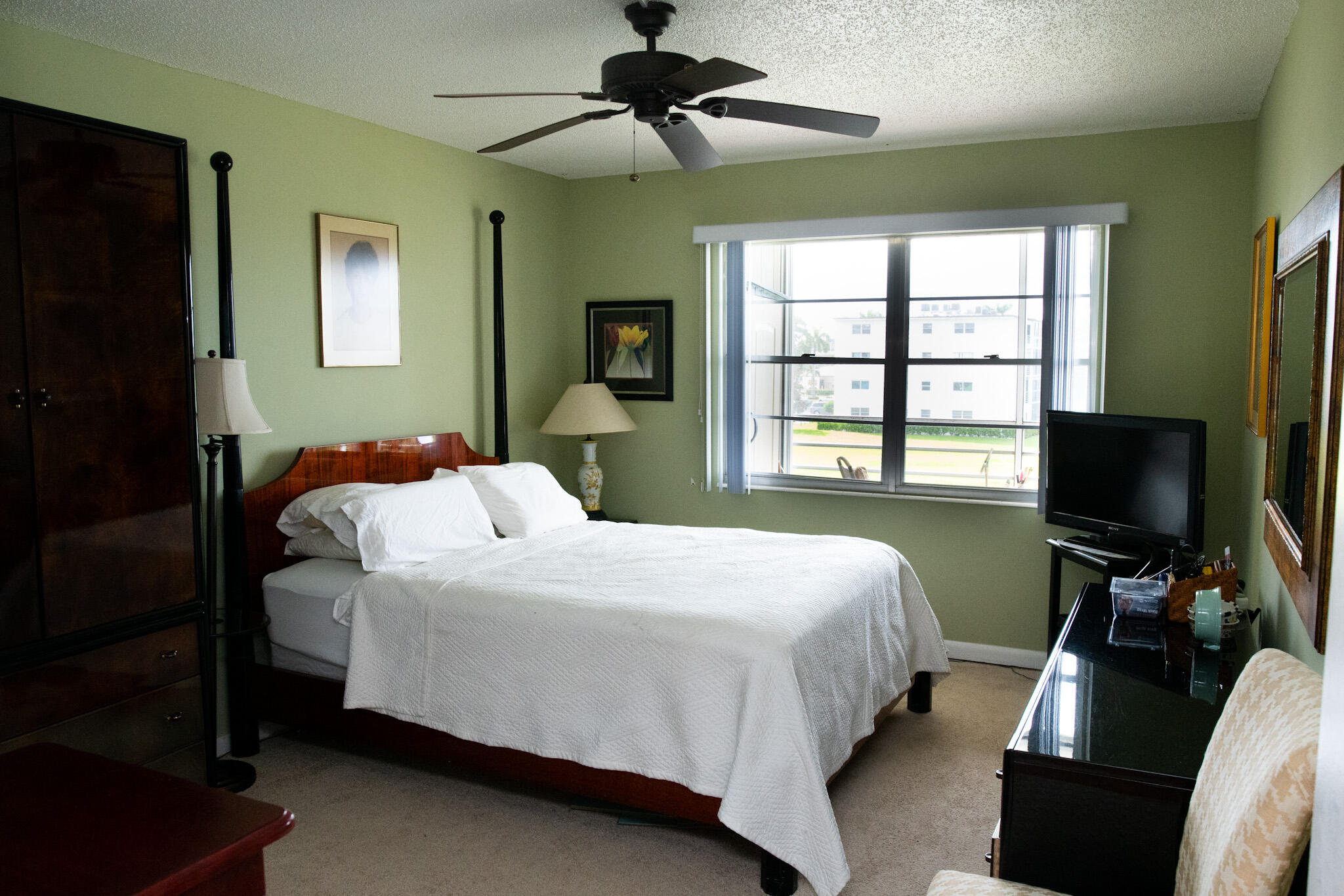 3034 Guildford East Boca Raton, FL 33434 - Photo 10 of 28 DSC_8101