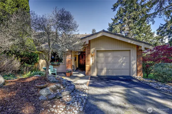 $499,000 | 161 Bluffs Drive, Unit 2, Port Townsend, WA 98368