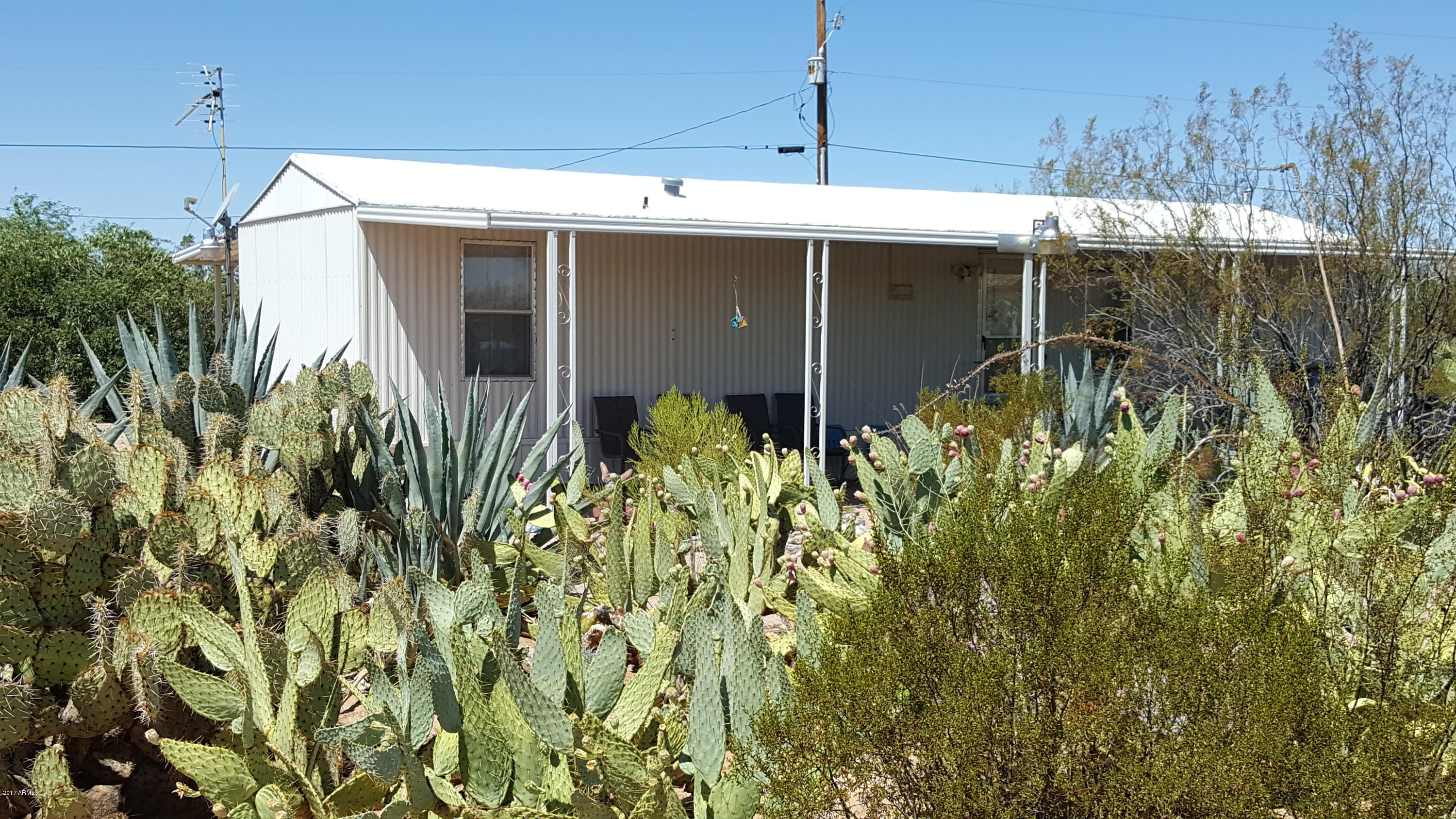 7632 North Reed Road Florence, AZ 85132 - Photo 1 of 22 20170824_112936