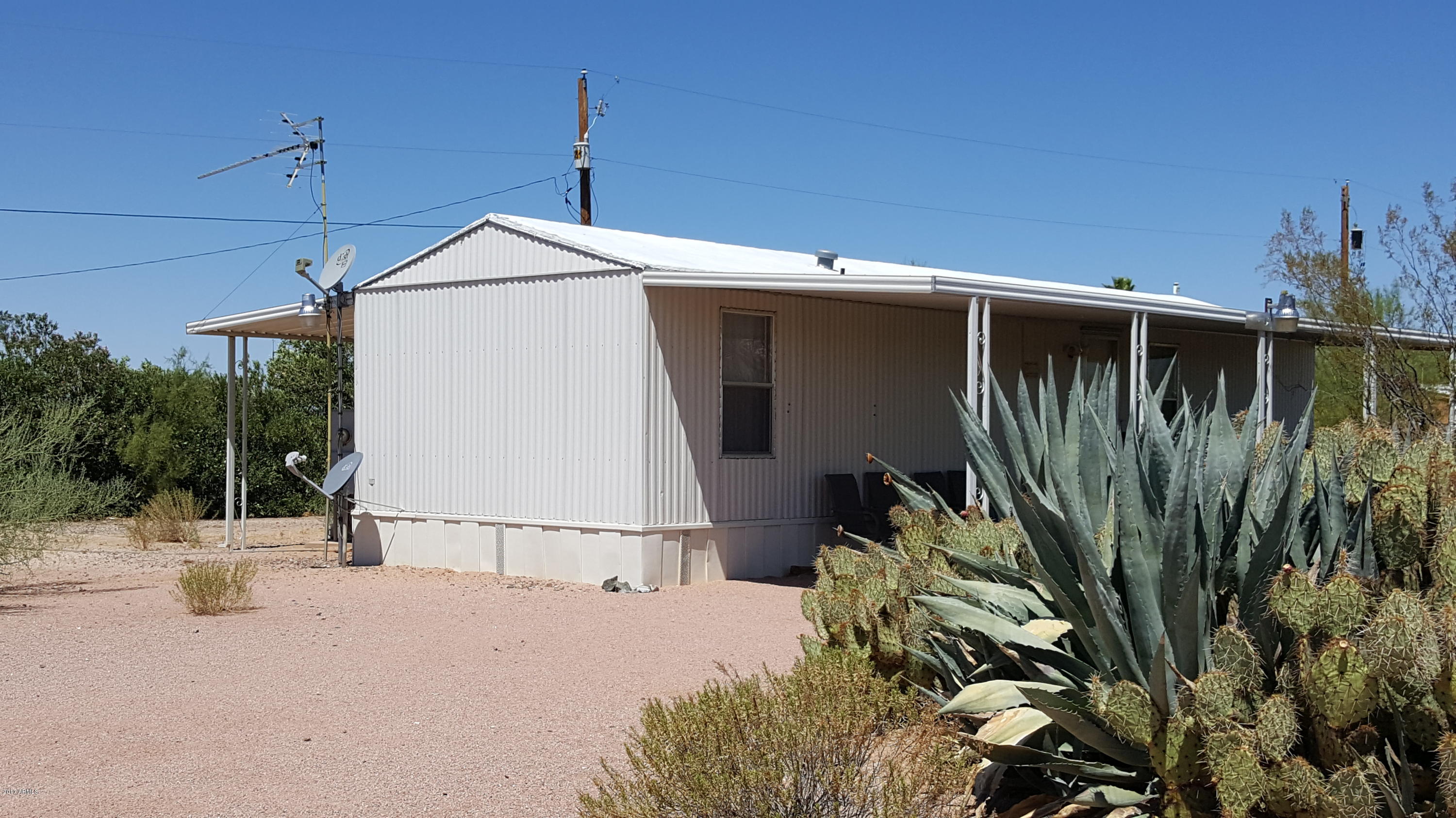 7632 North Reed Road Florence, AZ 85132 - Photo 3 of 22 20170824_112957