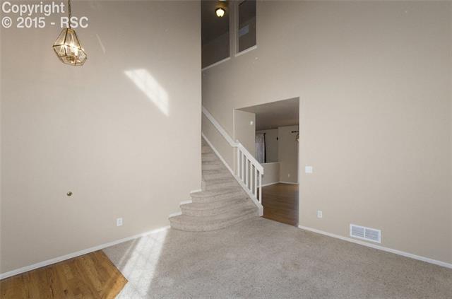 7571 Old Spec Road Peyton, CO 80831 - Photo 4 of 34 Living room