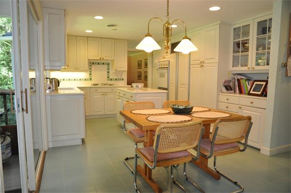 246 Old Pickard Road Concord, MA 01742 - Photo 8 of 24 Gallery Image 8