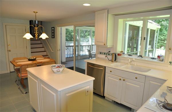 246 Old Pickard Road Concord, MA 01742 - Photo 9 of 24 Gallery Image 9