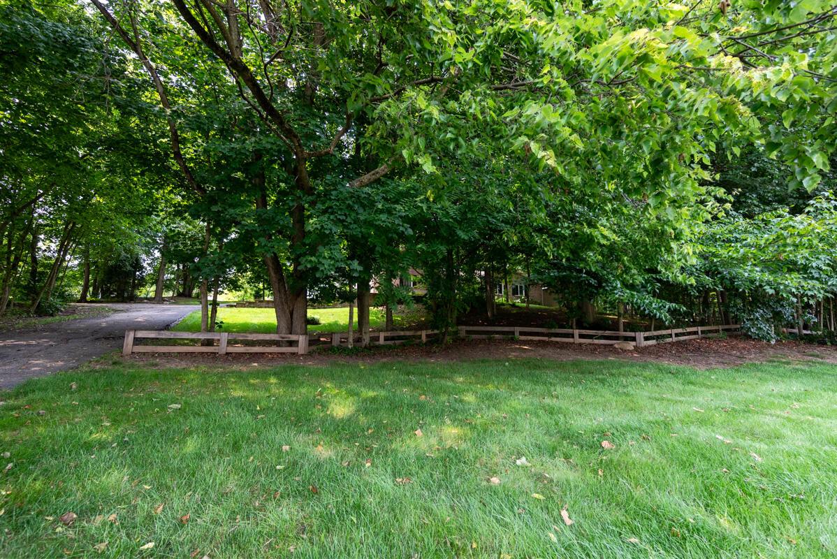 6340 Bale Kenyon Road Lewis Center, OH 43035 - Photo 34 of 41 Secluded driveway entrance off Bale Kenyon Rd