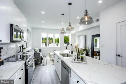 $3,400 | 1730 Montello Avenue Northeast, Washington, DC 20002