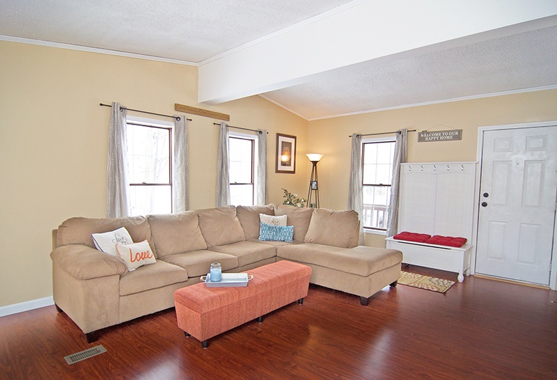 319 Redwood Road Loudon, NH 03307 - Photo 3 of 11