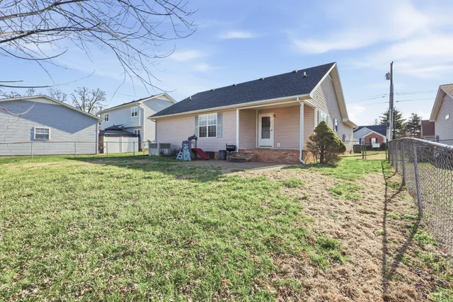 $249,900 | 205 Sheridan Circle, Hopkinsville, KY 42240