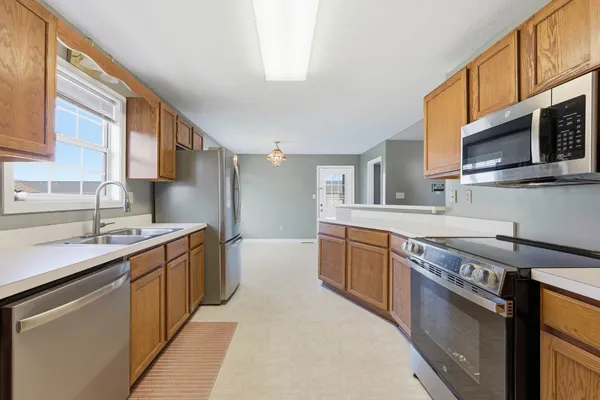$244,900 | 205 Sheridan Circle, Hopkinsville, KY 42240