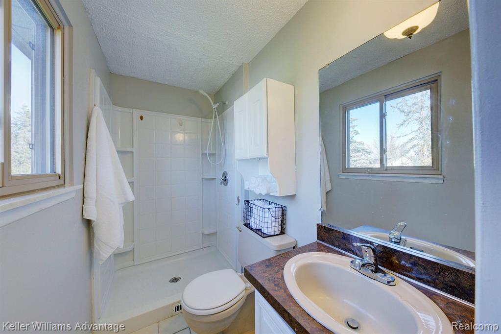22364 Mill Road Novi, MI 48375 - Photo 37 of 61
