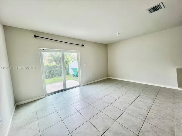 $2,300 | 1045 Northwest 4th Terrace, Unit 1045, Florida City, FL 33034