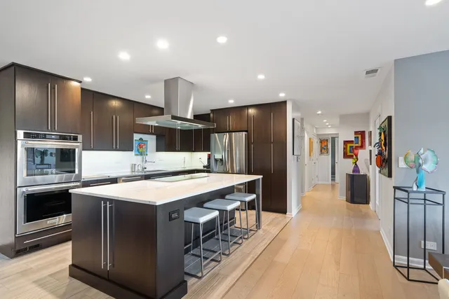 $699,000 | 1 Oak Brook Club Drive, Unit A301, Oak Brook, IL 60523