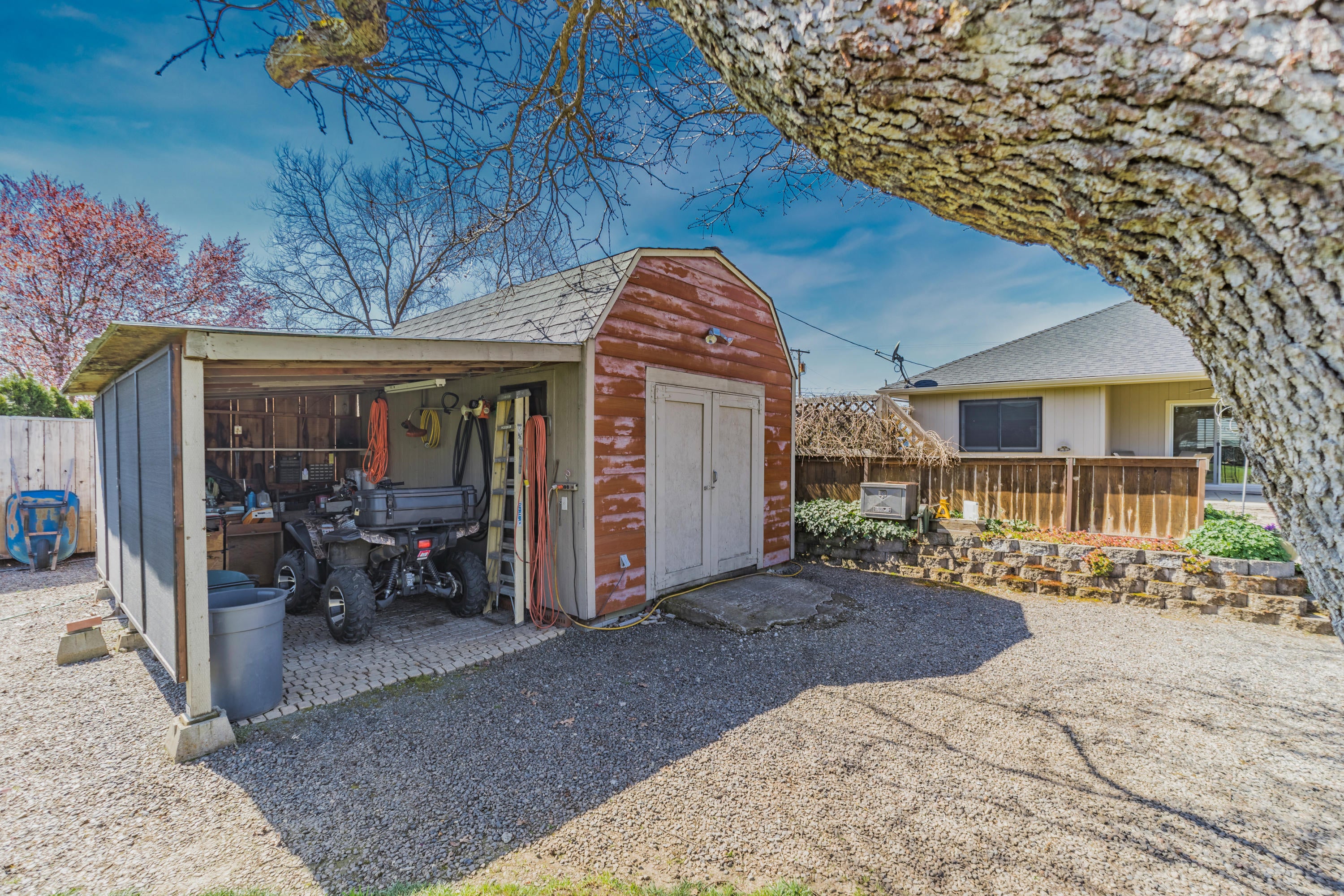 6832 Table Rock Road Central Point, OR 97502 - Photo 17 of 22 079A3578-HDR