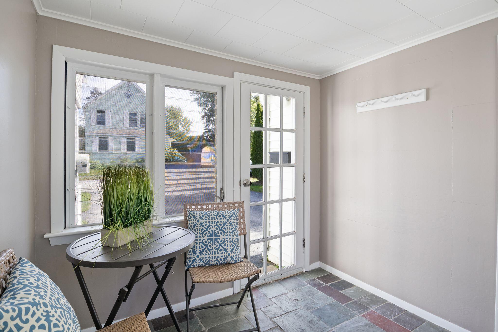 52 Washington Avenue Saco, ME 04072 - Photo 2 of 29 52_Washington_Ave_04