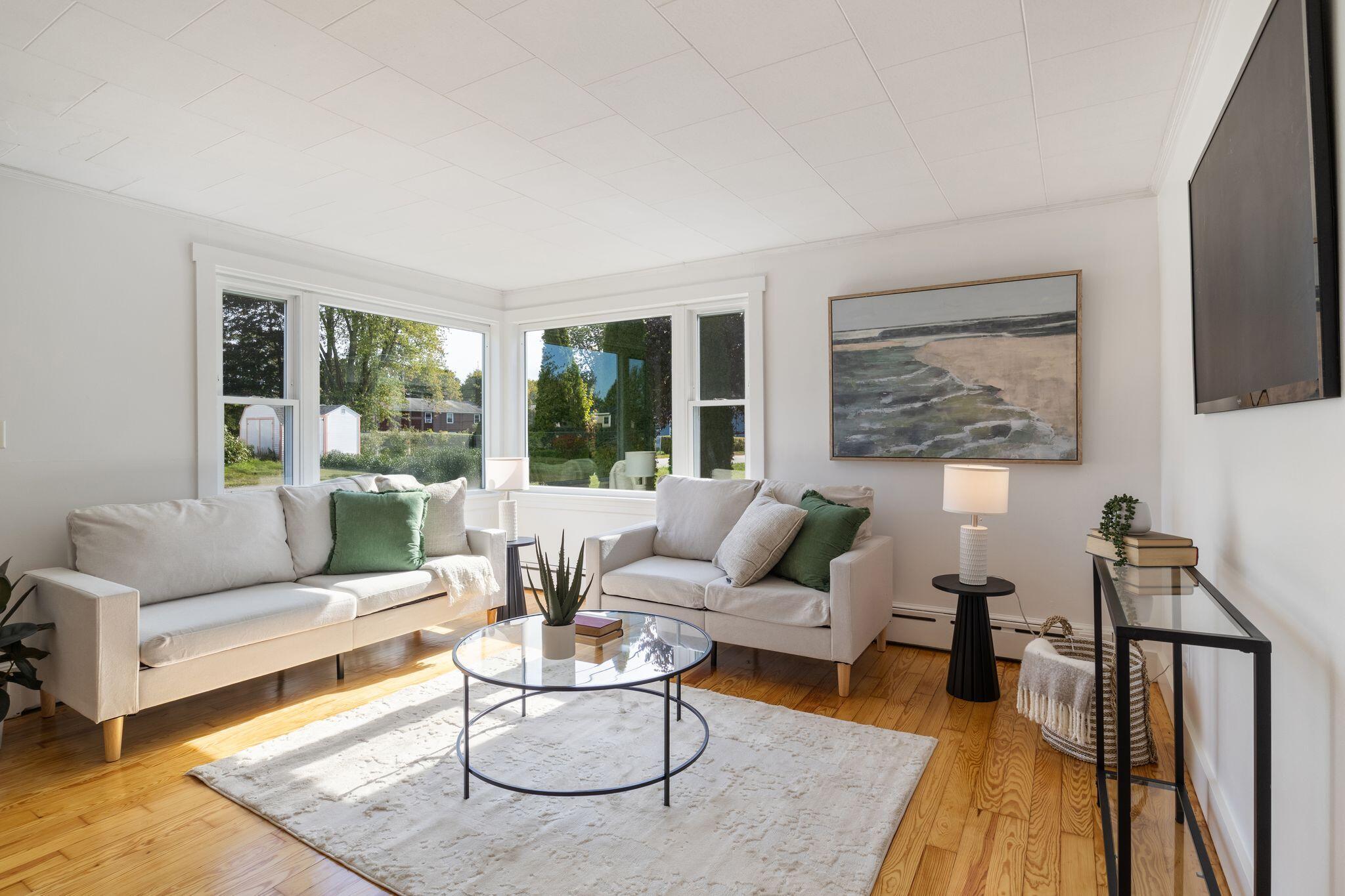 52 Washington Avenue Saco, ME 04072 - Photo 9 of 29 52_Washington_Ave_16