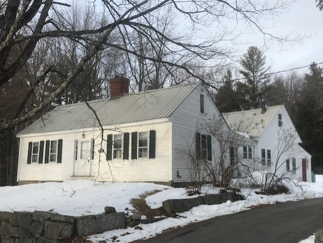 152 North Wolfeboro Road Wolfeboro, NH 03894 - Photo 1 of 38 Gallery Image 1