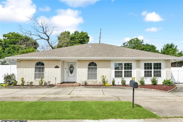 $2,500 | 3509 Lake Trail Drive, Kenner, LA 70065
