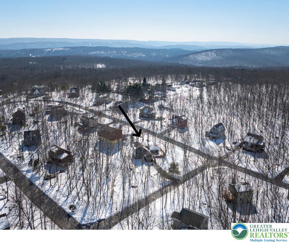 2206 Chatham Court Bushkill, PA 18324 - Photo 25 of 45 a view of a city