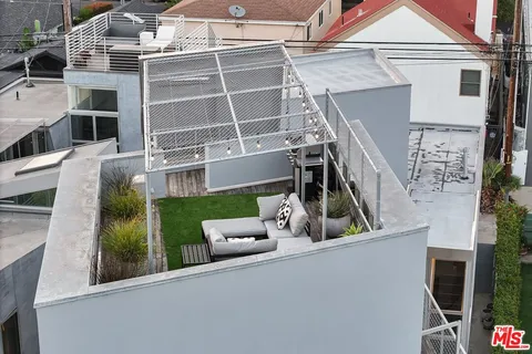 $2,997,000 | 513 Grand Boulevard, Venice, CA 90291