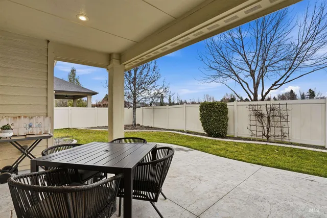 $614,900 | 3234 South Wallberg Avenue, Eagle, ID 83616