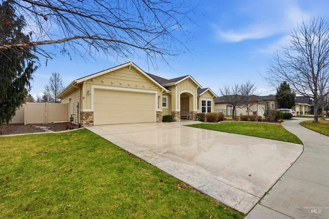 $614,900 | 3234 South Wallberg Avenue, Eagle, ID 83616
