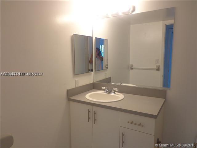 540 South Park Road, Unit 159 Hollywood, FL 33021 - Photo 7 of 19