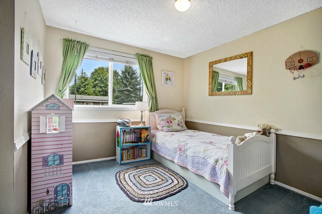 12935 Southeast 159th Street Renton, WA 98058 - Photo 15 of 25 Gallery Image 15