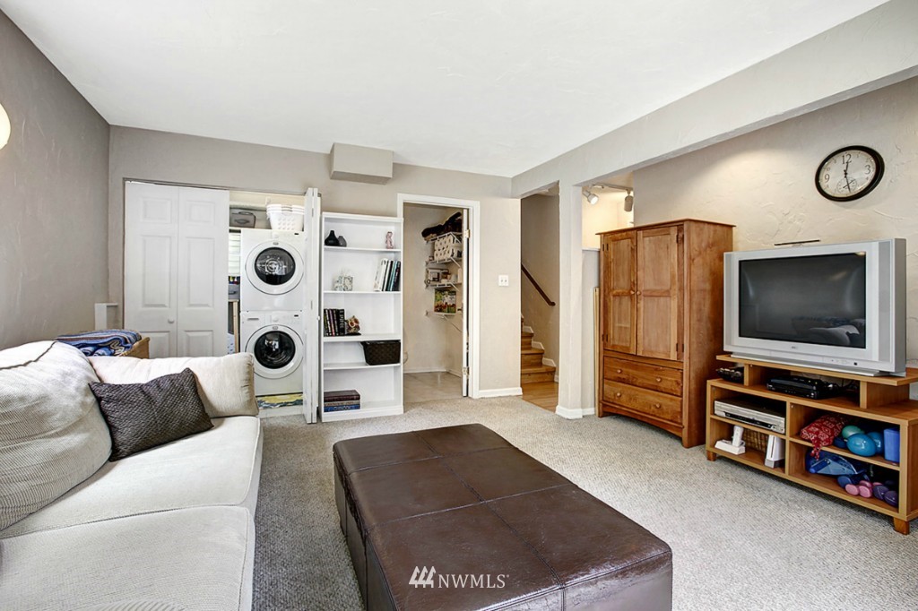 12935 Southeast 159th Street Renton, WA 98058 - Photo 17 of 25 Gallery Image 17