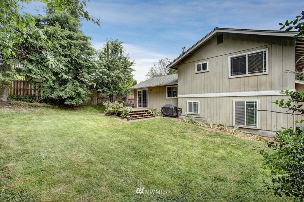 12935 Southeast 159th Street Renton, WA 98058 - Photo 23 of 25 Gallery Image 23