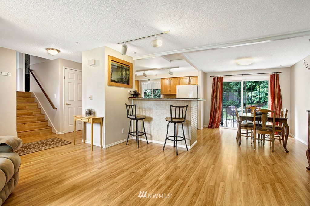 12935 Southeast 159th Street Renton, WA 98058 - Photo 5 of 25 Gallery Image 5