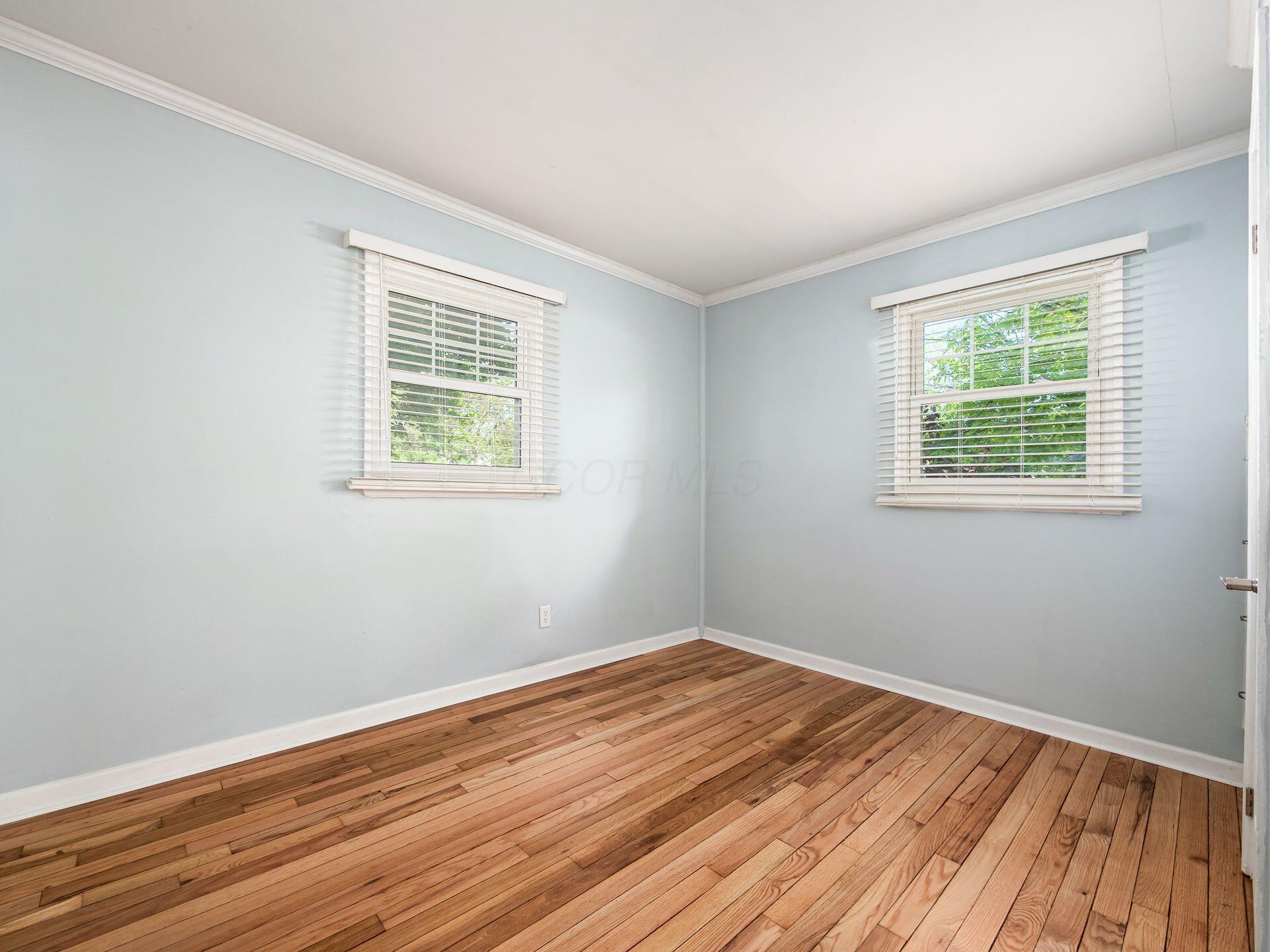 199 East Weisheimer Road Columbus, OH 43214 - Photo 21 of 33 Bedroom 2