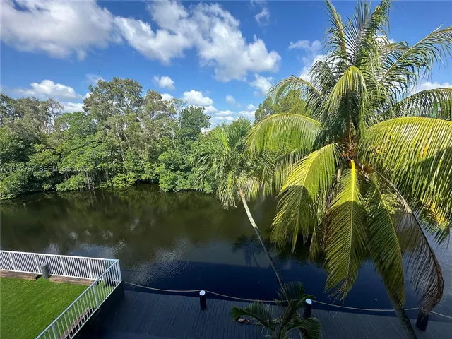 $1,595 | 1400 Northeast 56th Street, Unit 209, Fort Lauderdale, FL 33334