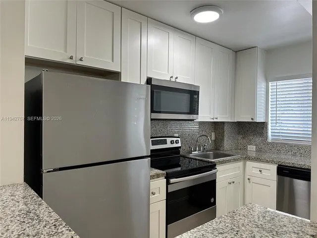 $1,595 | 1400 Northeast 56th Street, Unit 209, Fort Lauderdale, FL 33334