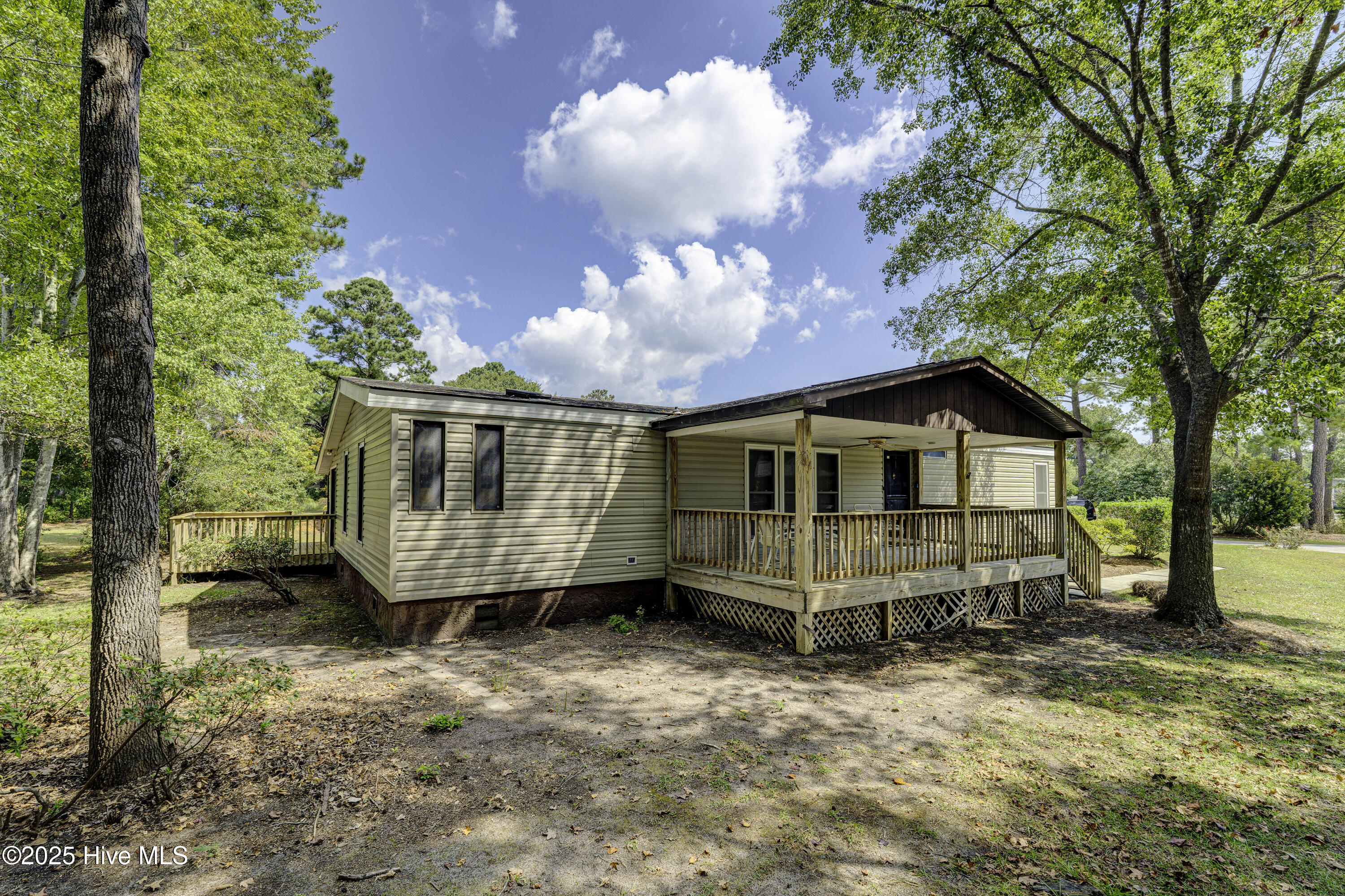 609 Outrigger Court Hampstead, NC 28443 - Photo 28 of 37 609OutriggerFinal-34